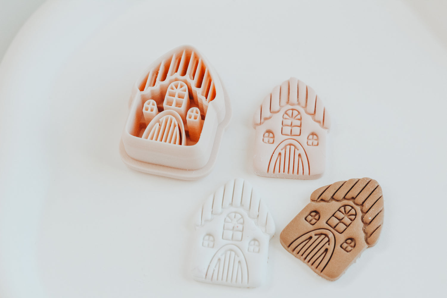 Cozy Gingerbread House Clay Cutter
