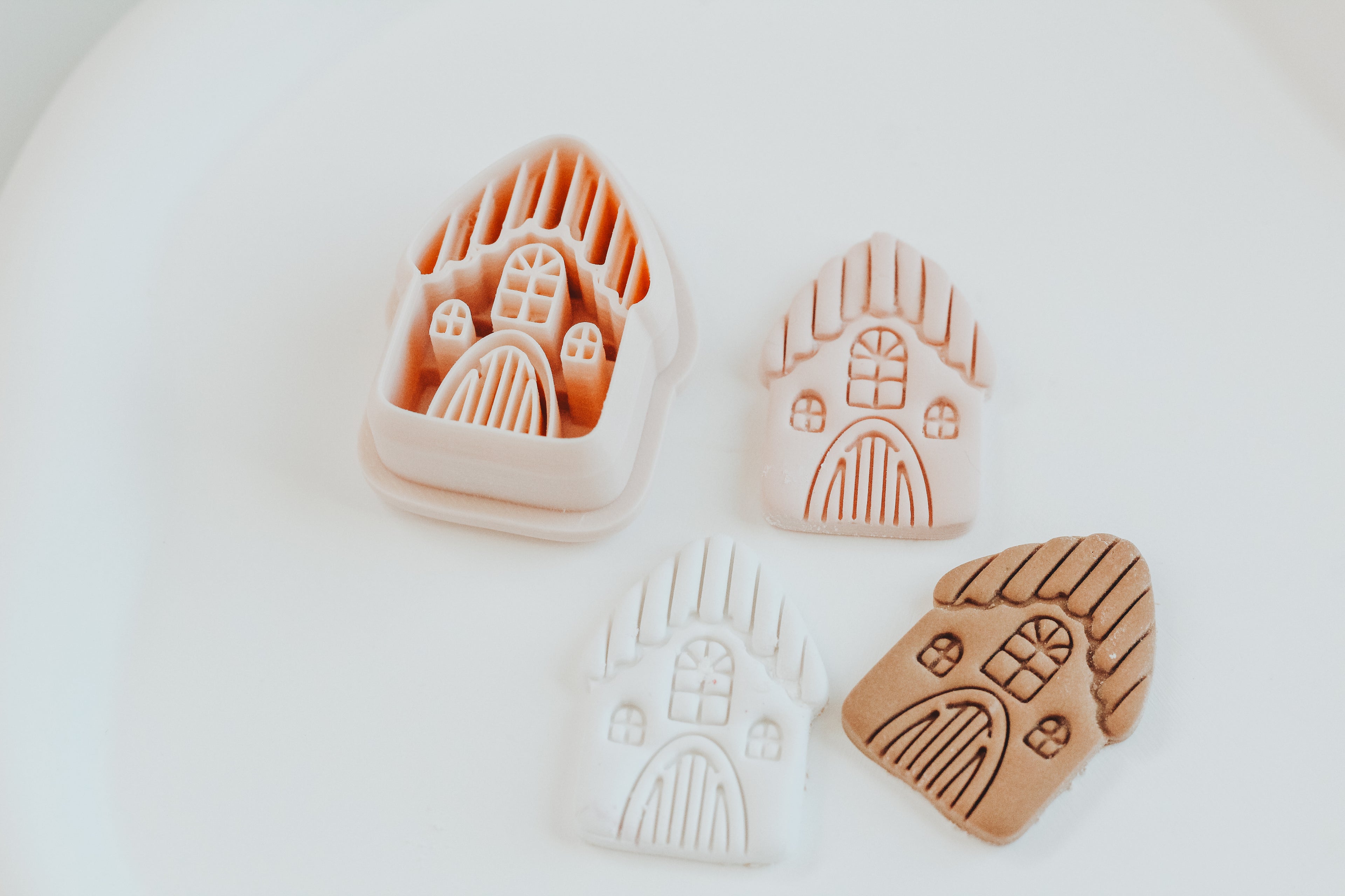 Cozy Gingerbread House Clay Cutter