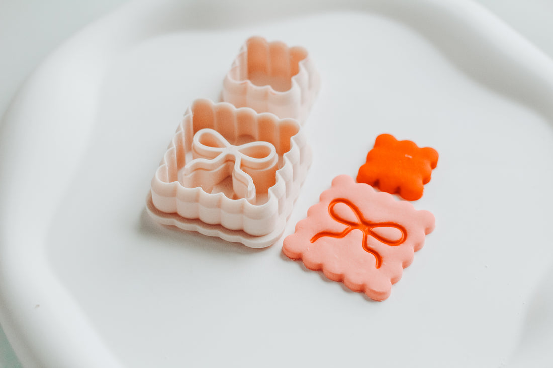 Scallop Square Bow Clay Cutter Set