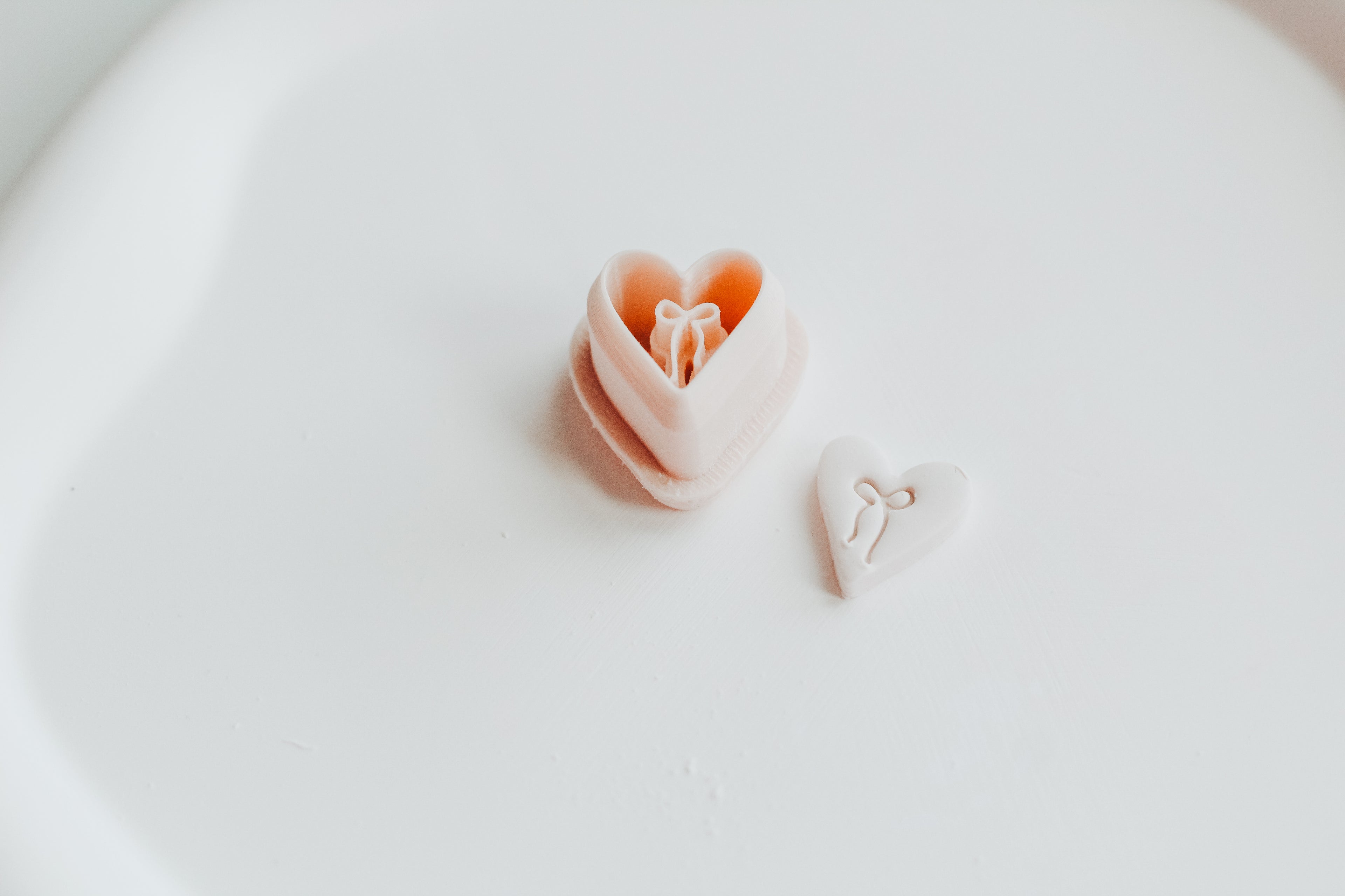 Sweet Heart Bow Stud Clay Cutter
