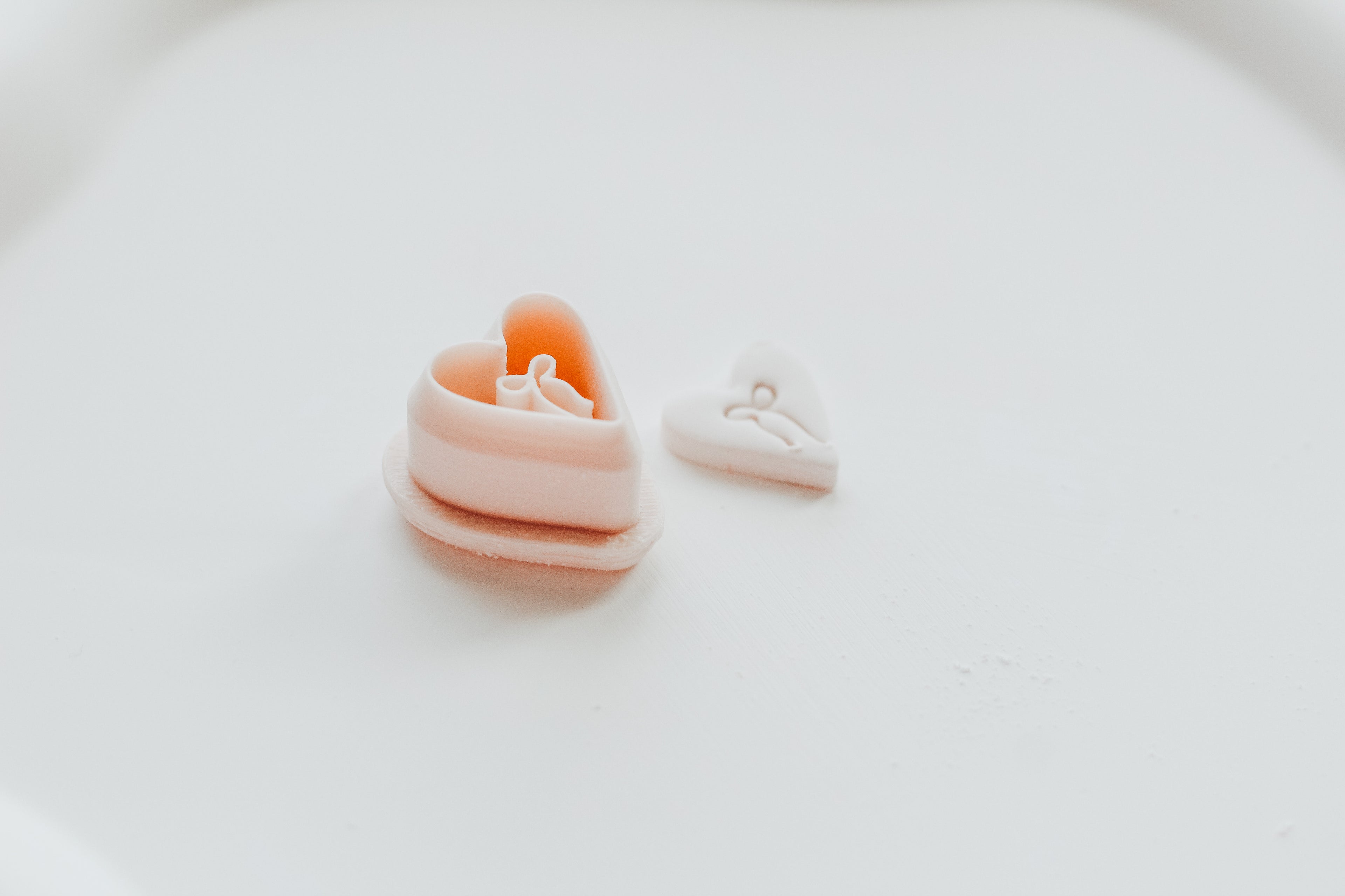 Sweet Heart Bow Stud Clay Cutter