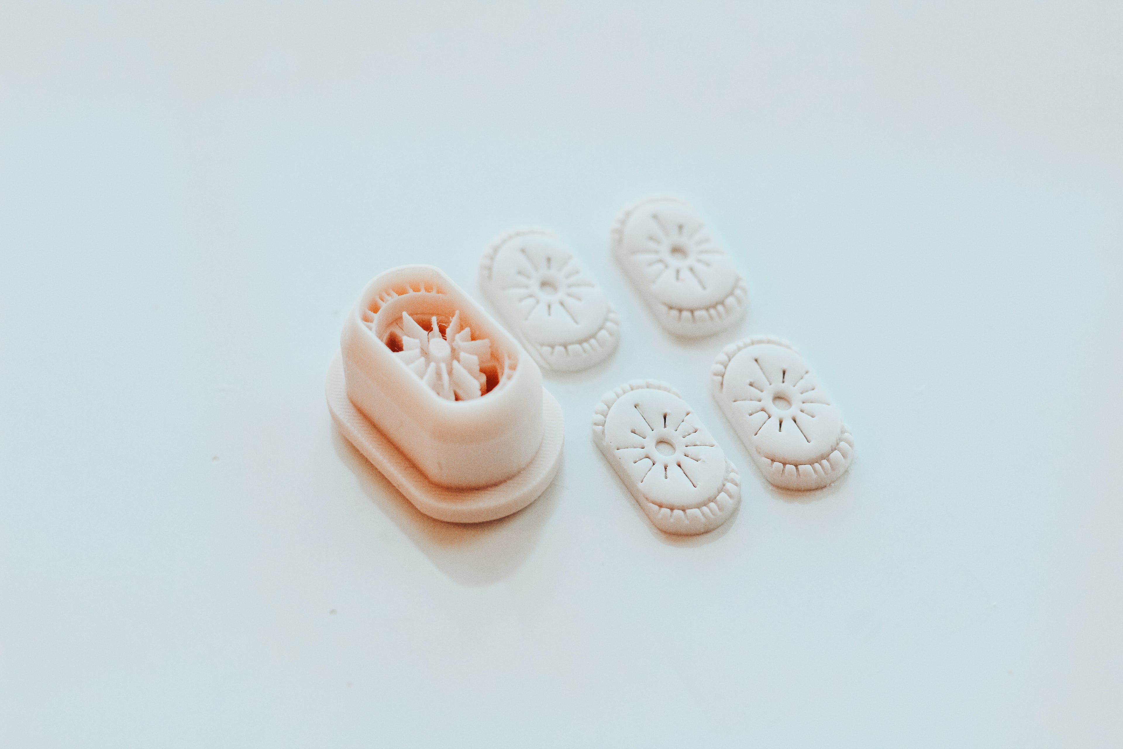 Sun Charm Extra Dainty Precision Clay Cutter