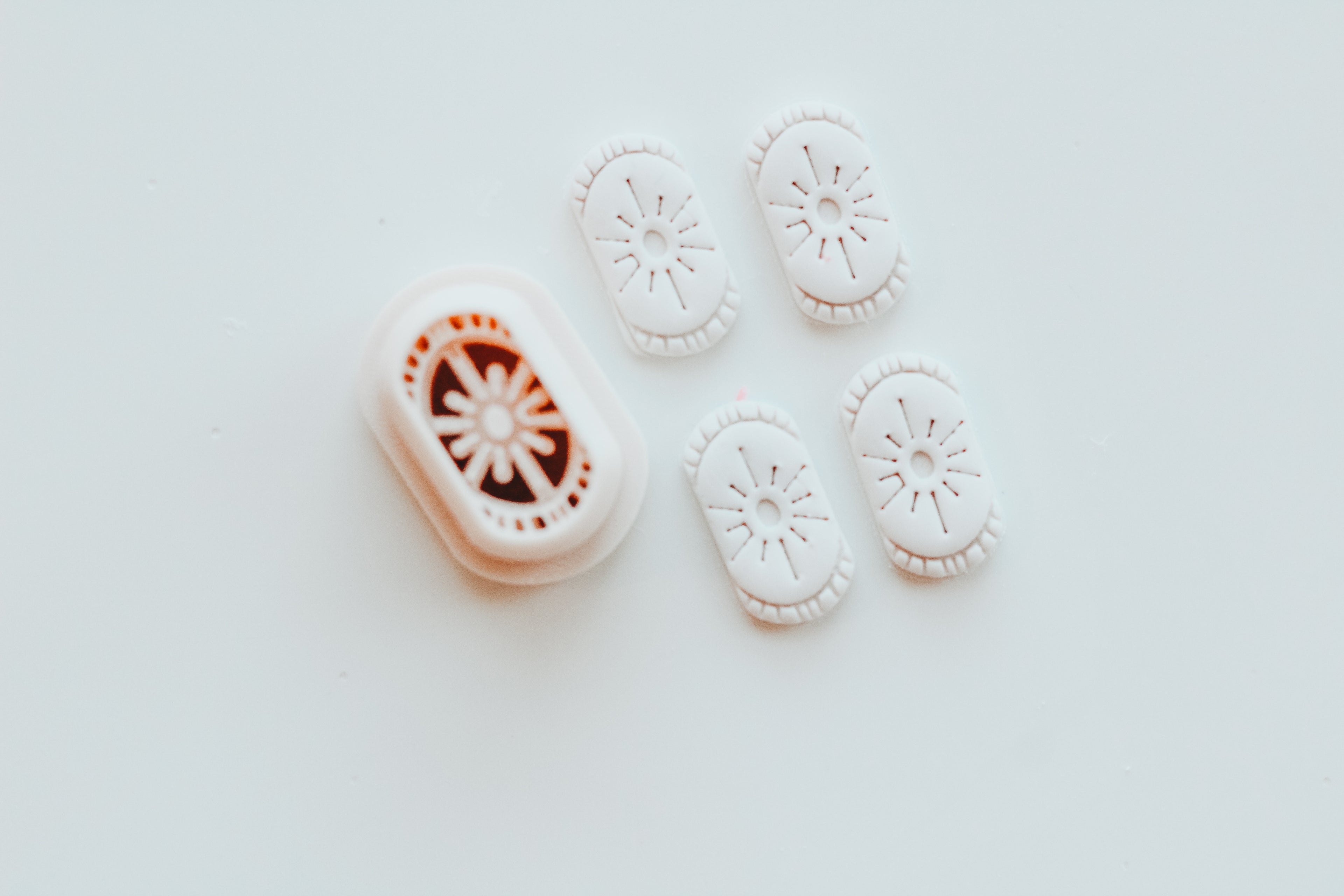Sun Charm Extra Dainty Precision Clay Cutter