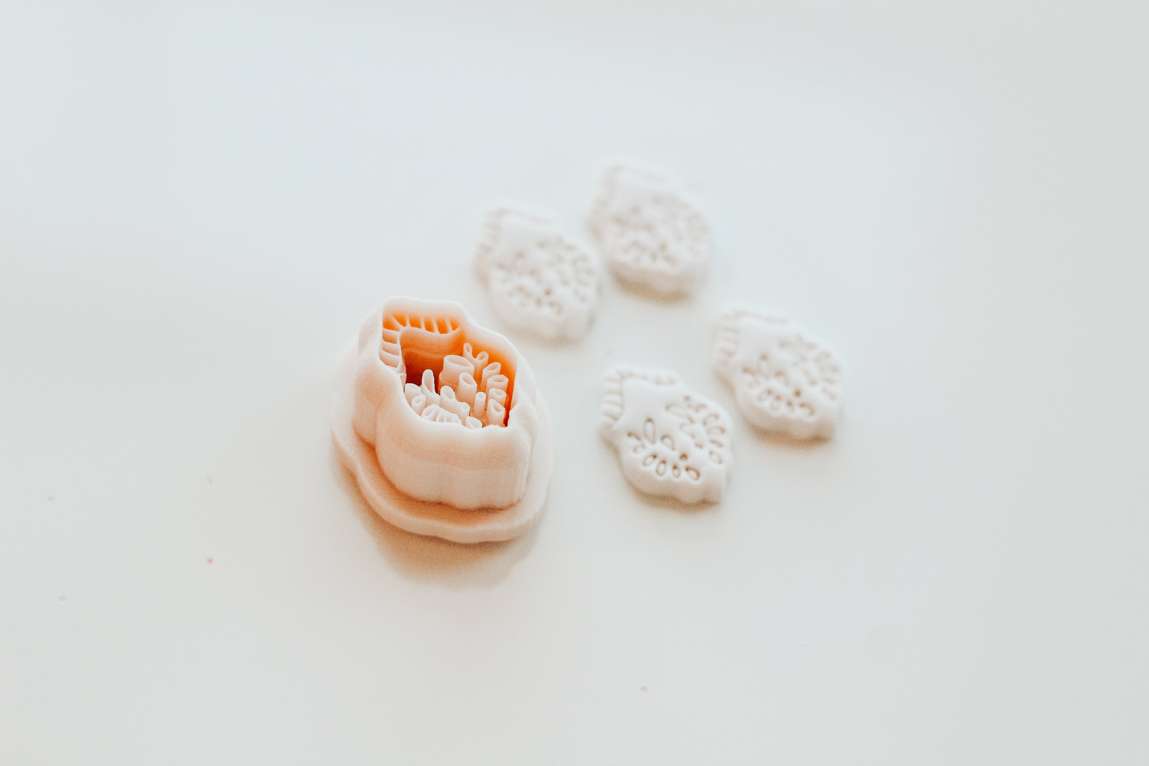 Melody Charm Extra Dainty Precision Clay Cutter Mirror Set