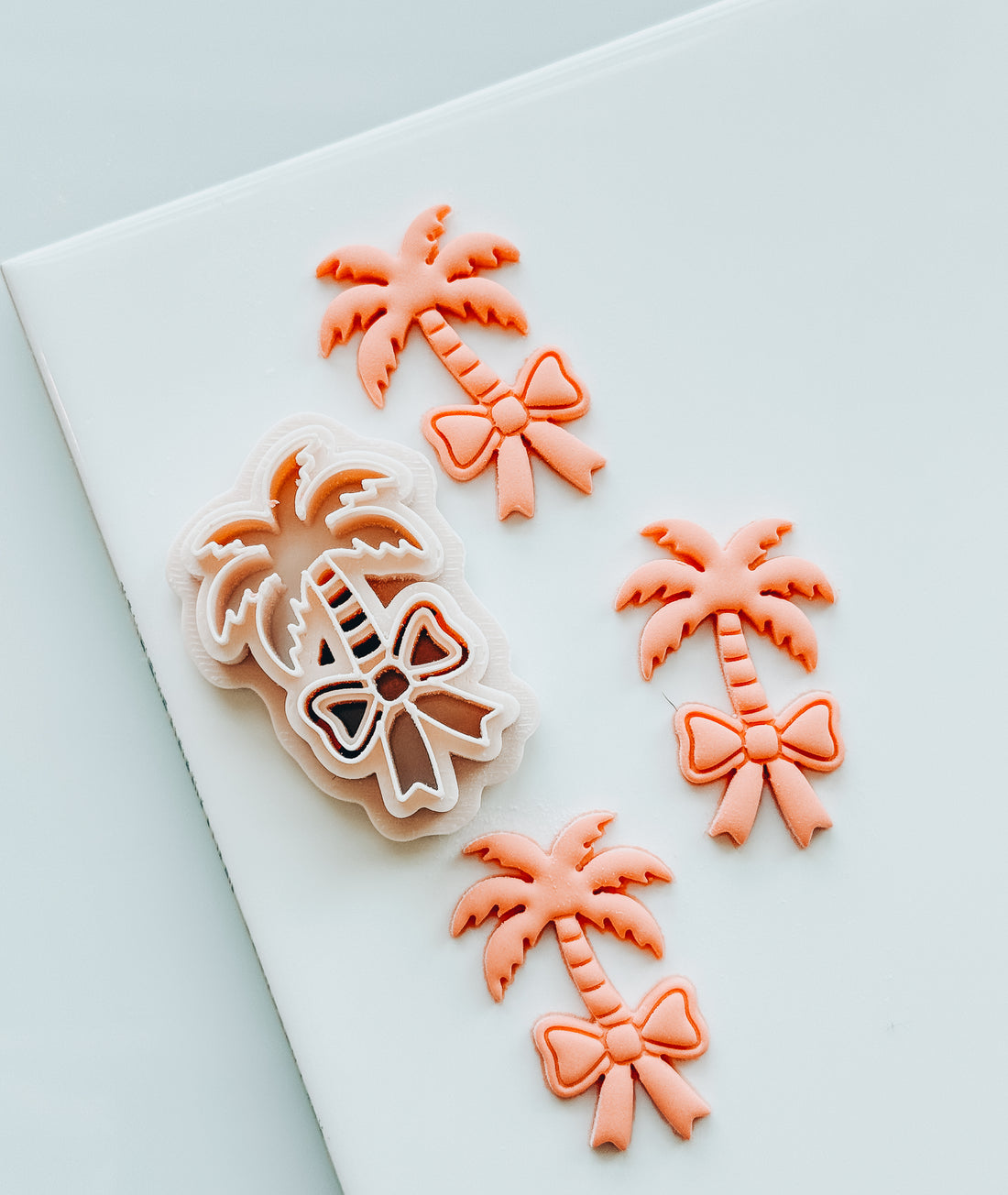 Palm & Bow Clay Cutter