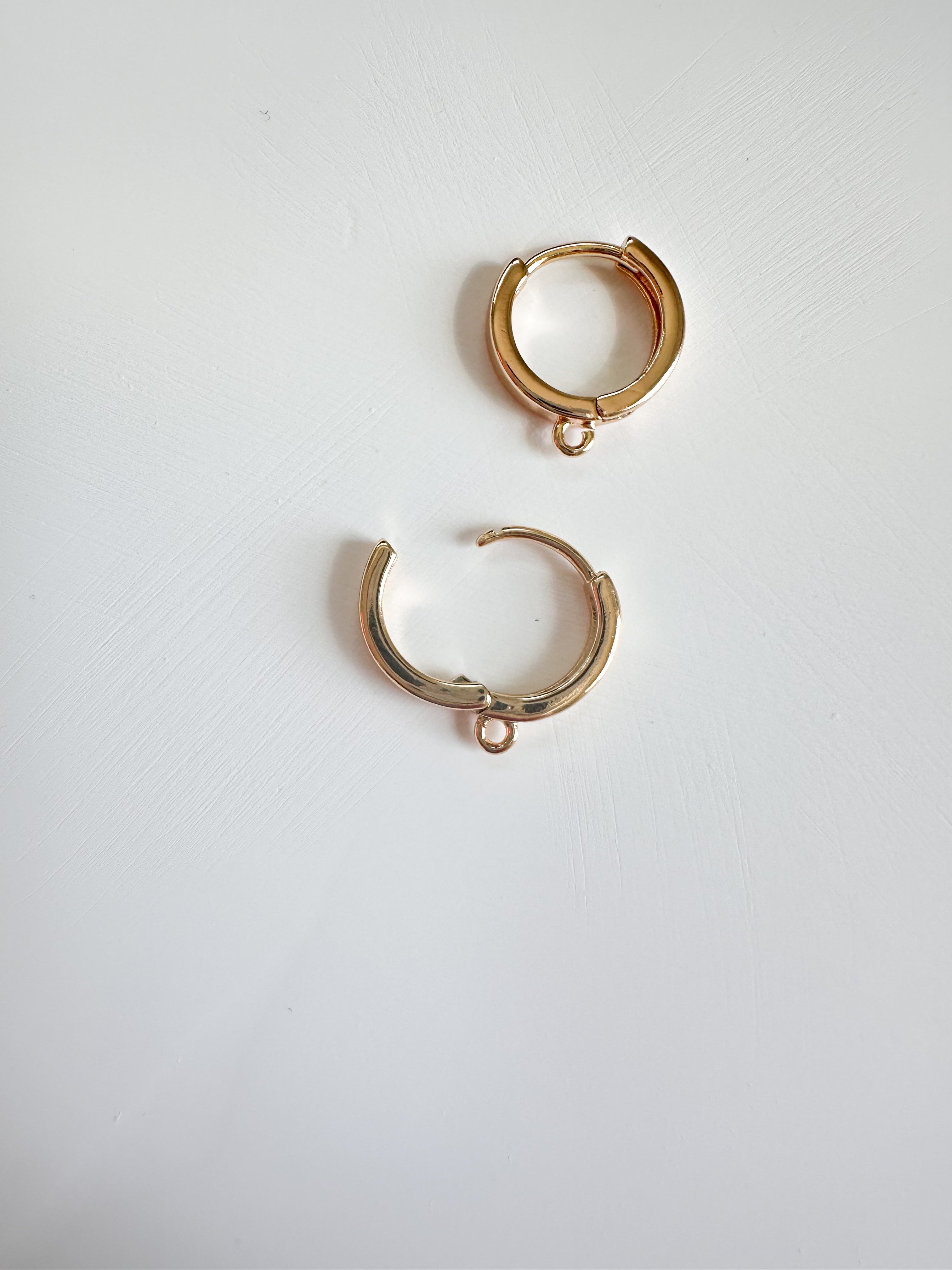 Gold Lever Back Hoop with Connector (2 Pieces)