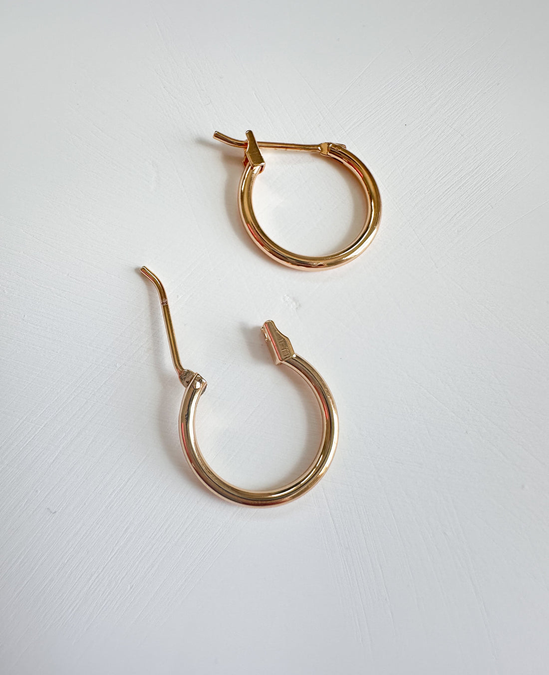Minimalist Gold Lever Back Hoop (2 Pieces)