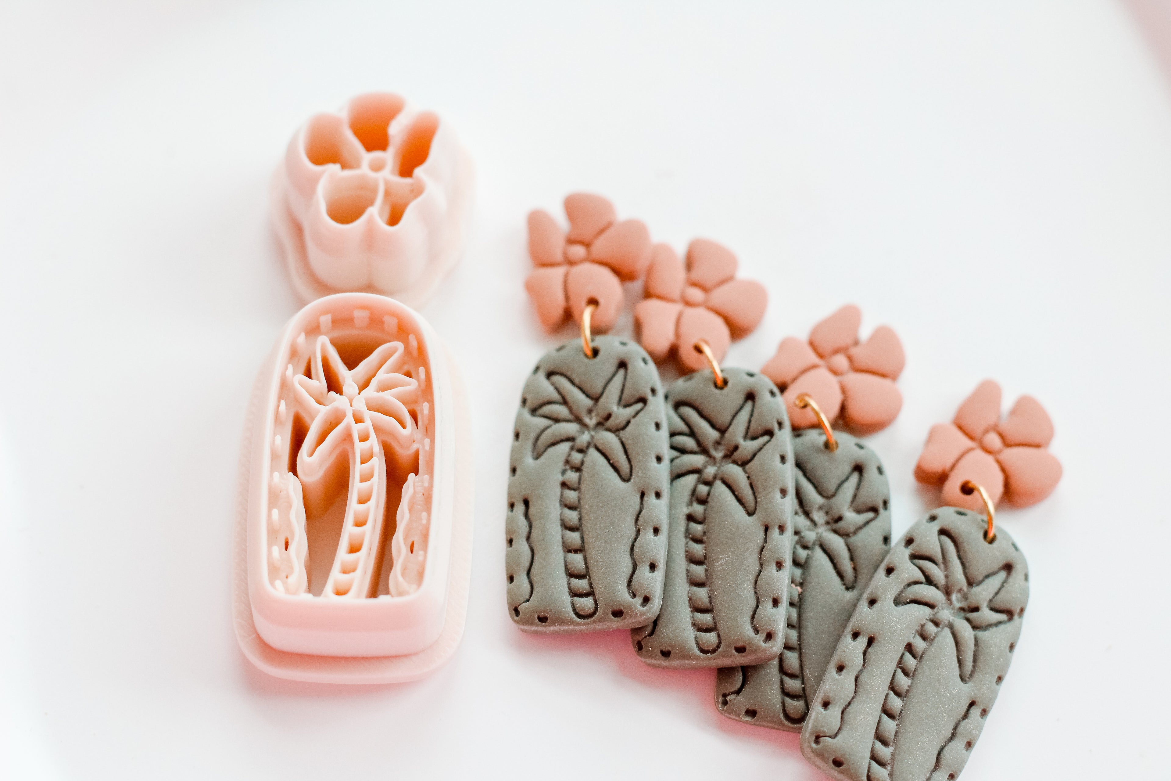 Lush & Wild Palm Clay Earring Cutter