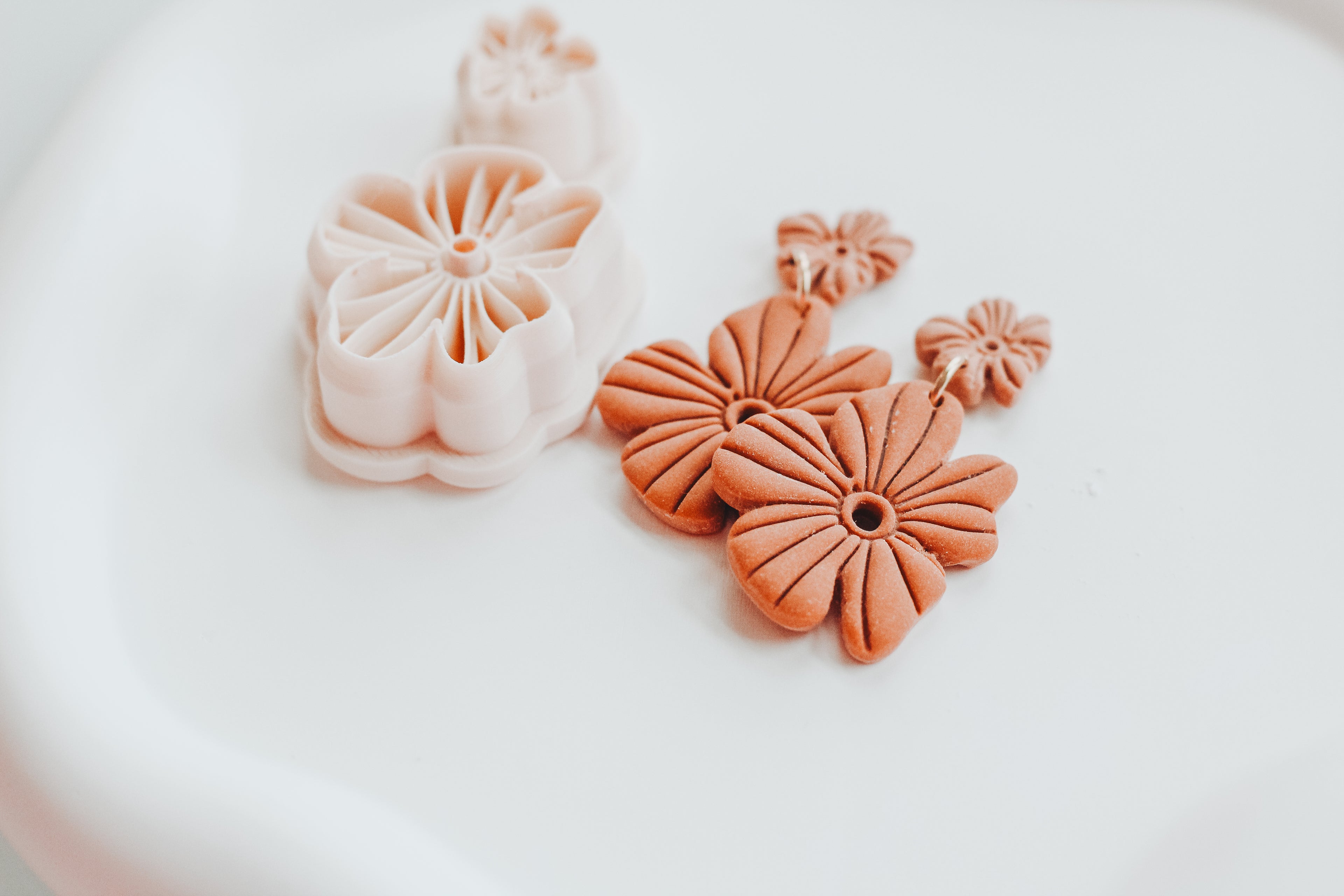 Lush & Wild Floral - Two Piece Clay Earring Cutter