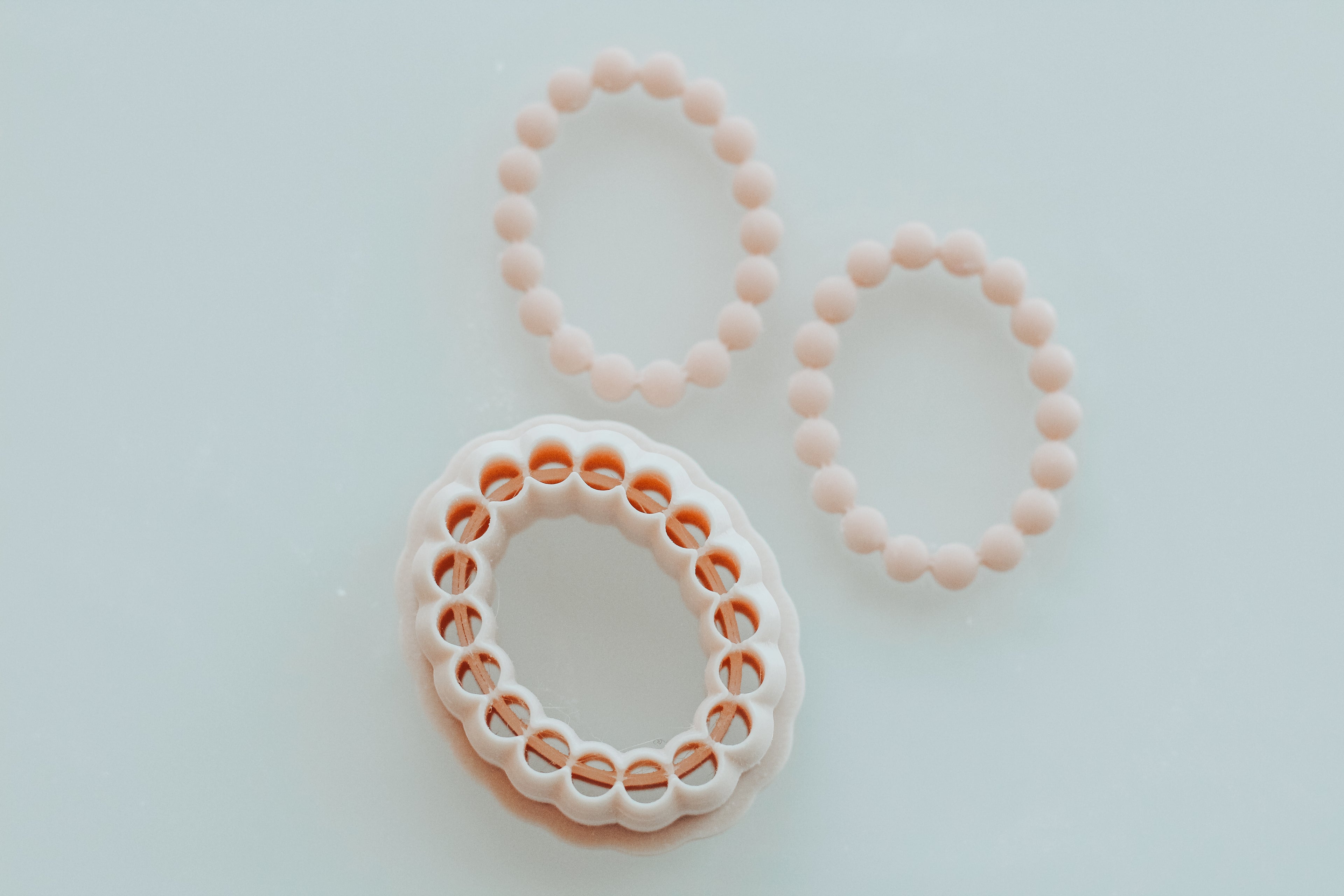 Oval Bubble Skinny Clay Cutter