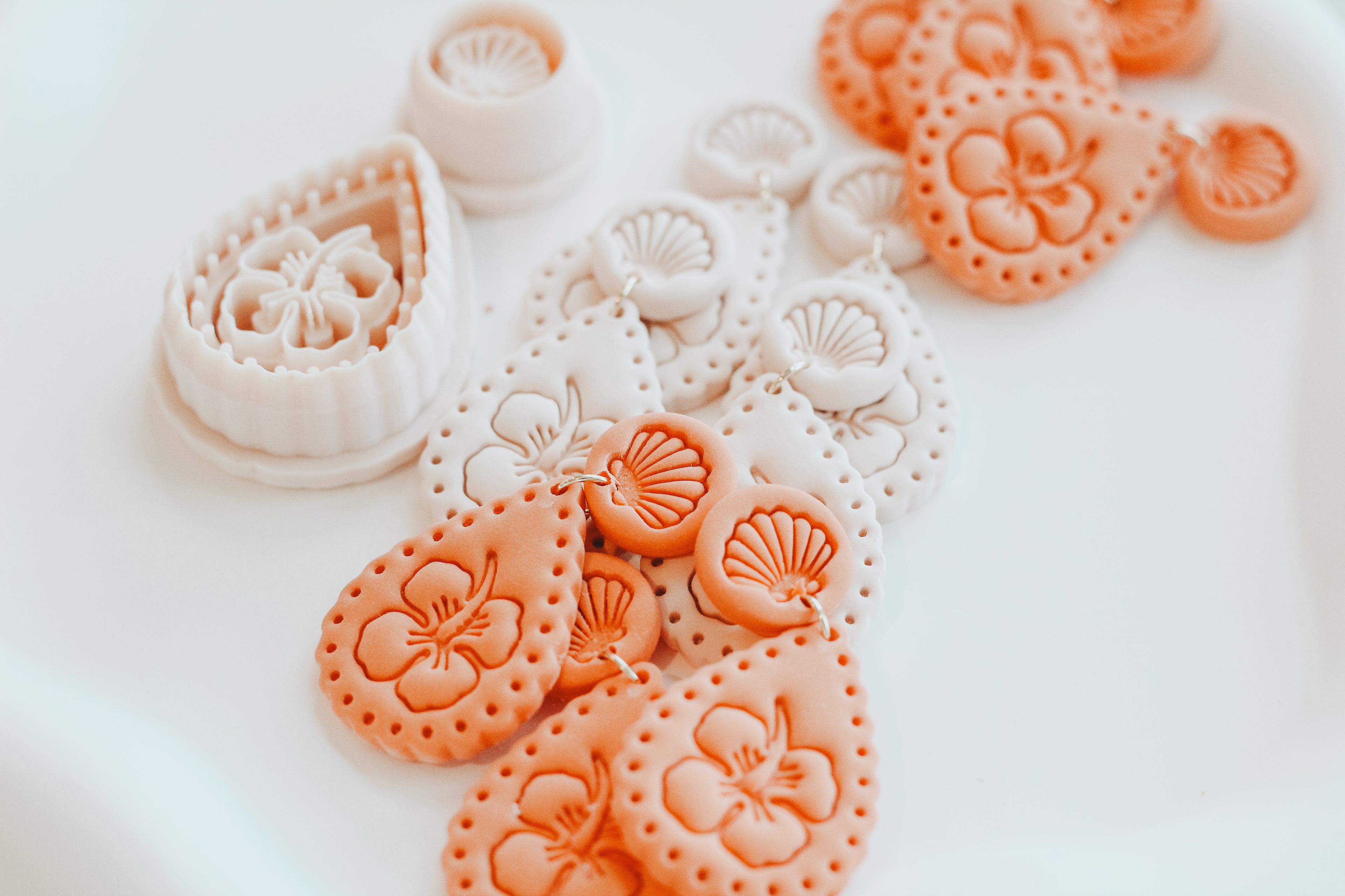 Hibiscus Dots & Bloom Clay Cutter Set