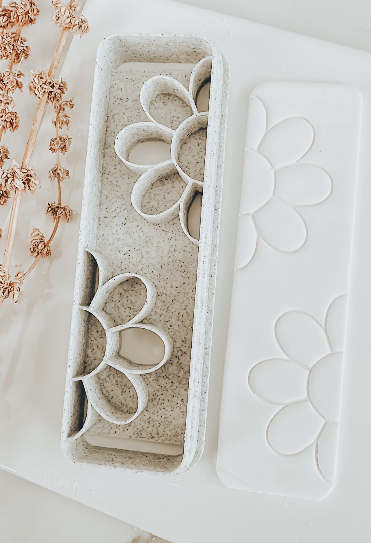 Daisy Clay Bookmark Cutter