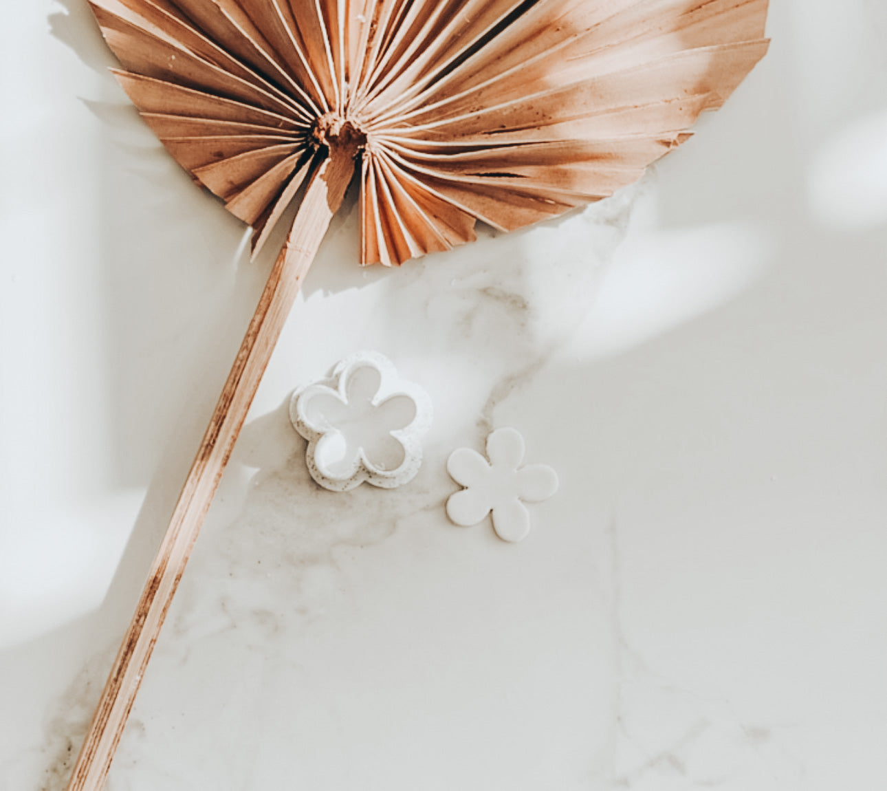 Flower Outline 3