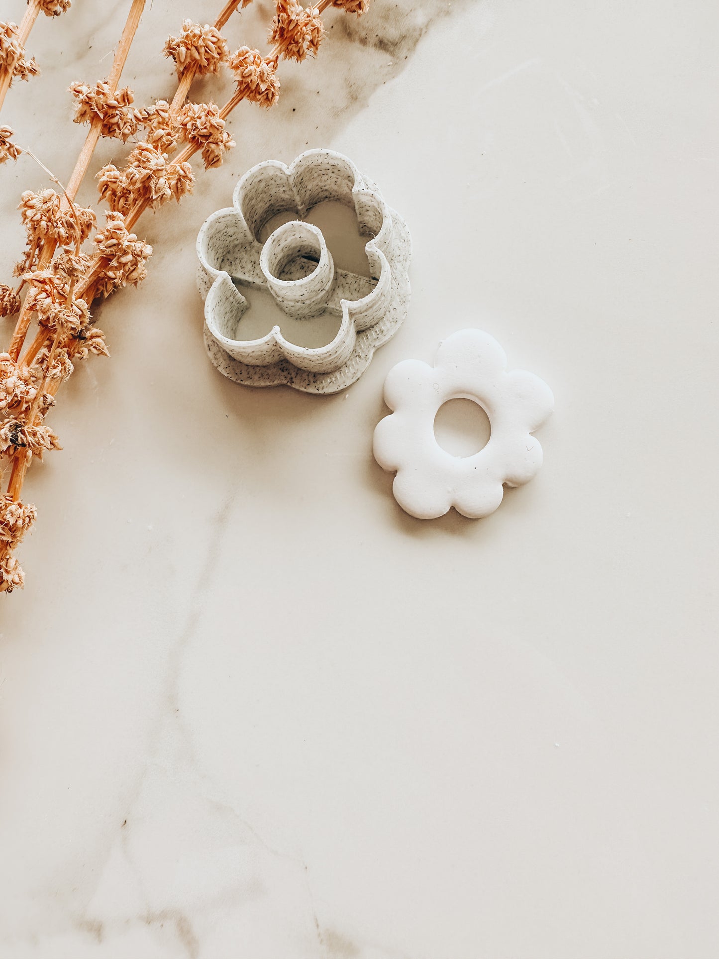 Sally Organic Flower Clay Cutter
