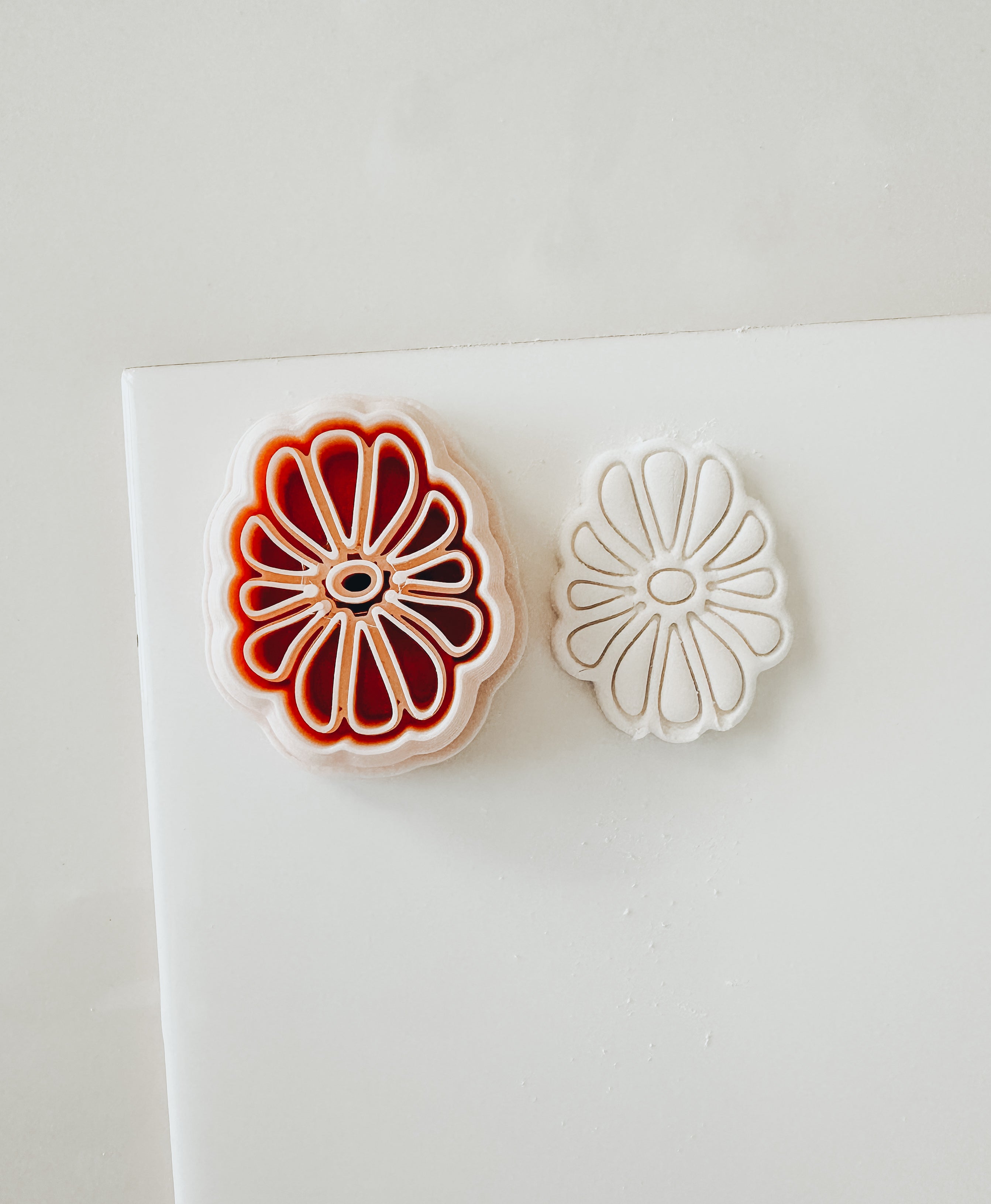 Sophia Abstract Flower Clay Cutter 1”