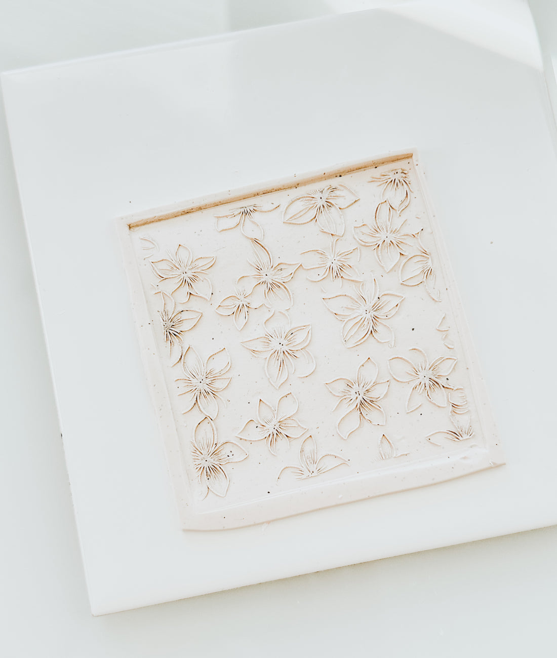 Wispy Flowers &amp; Stems Clay Texture Mat