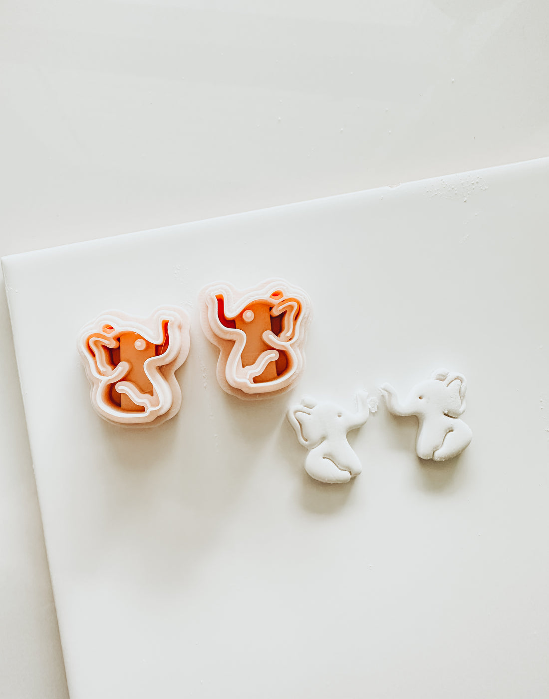 Embossed Baby Elephant Mirrored Two Piece Clay Cutter Set