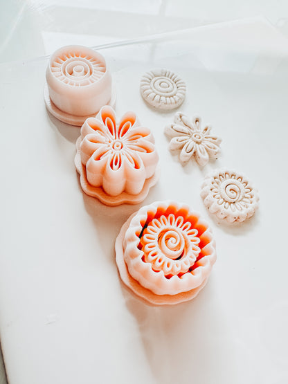 Sadies Autumn Artists Burst Clay Cutter