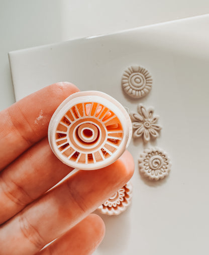 Sadies Autumn Artists Burst Clay Cutter