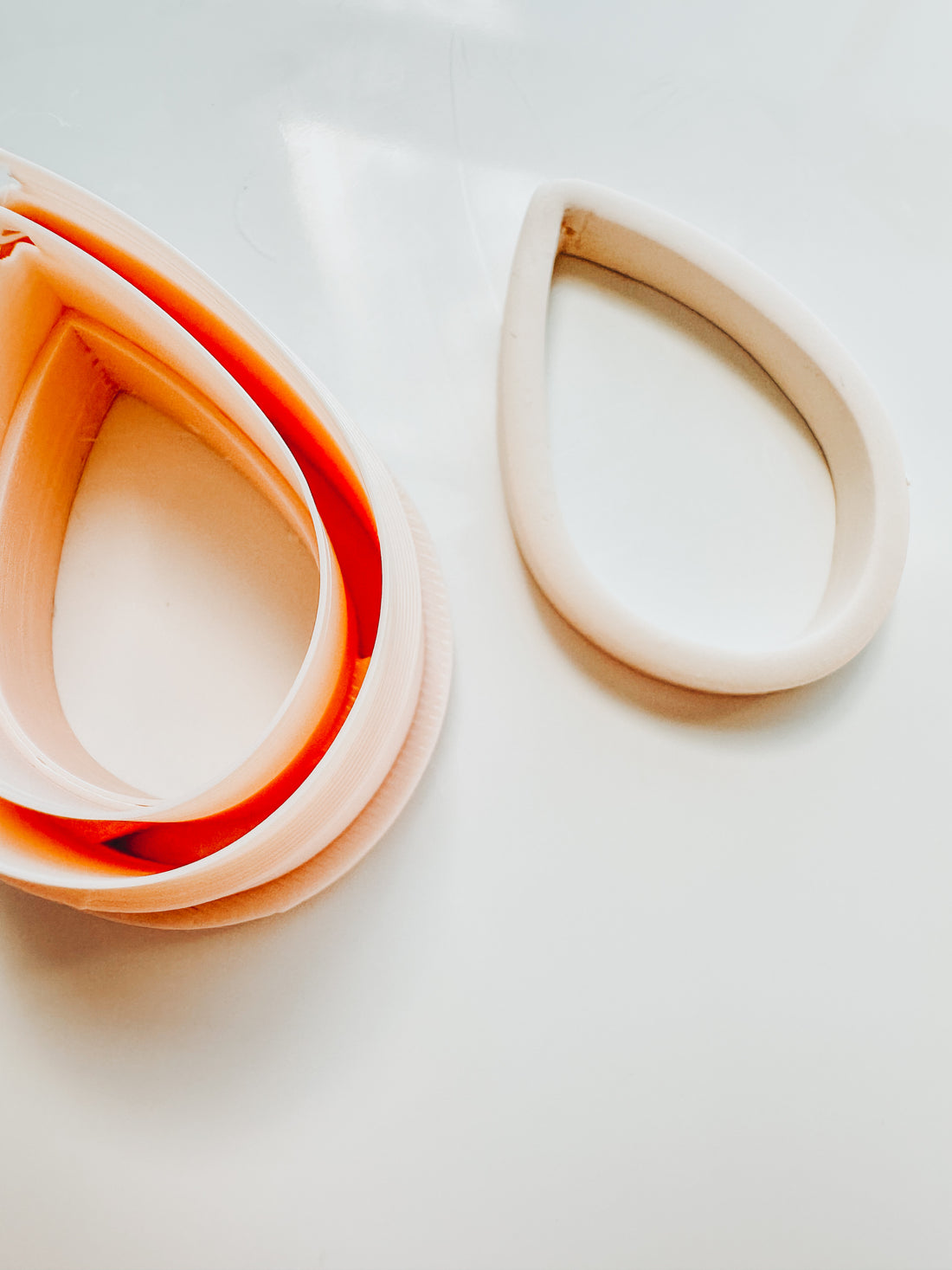 Simple Tear Drop Skinny Bead Clay Cutter