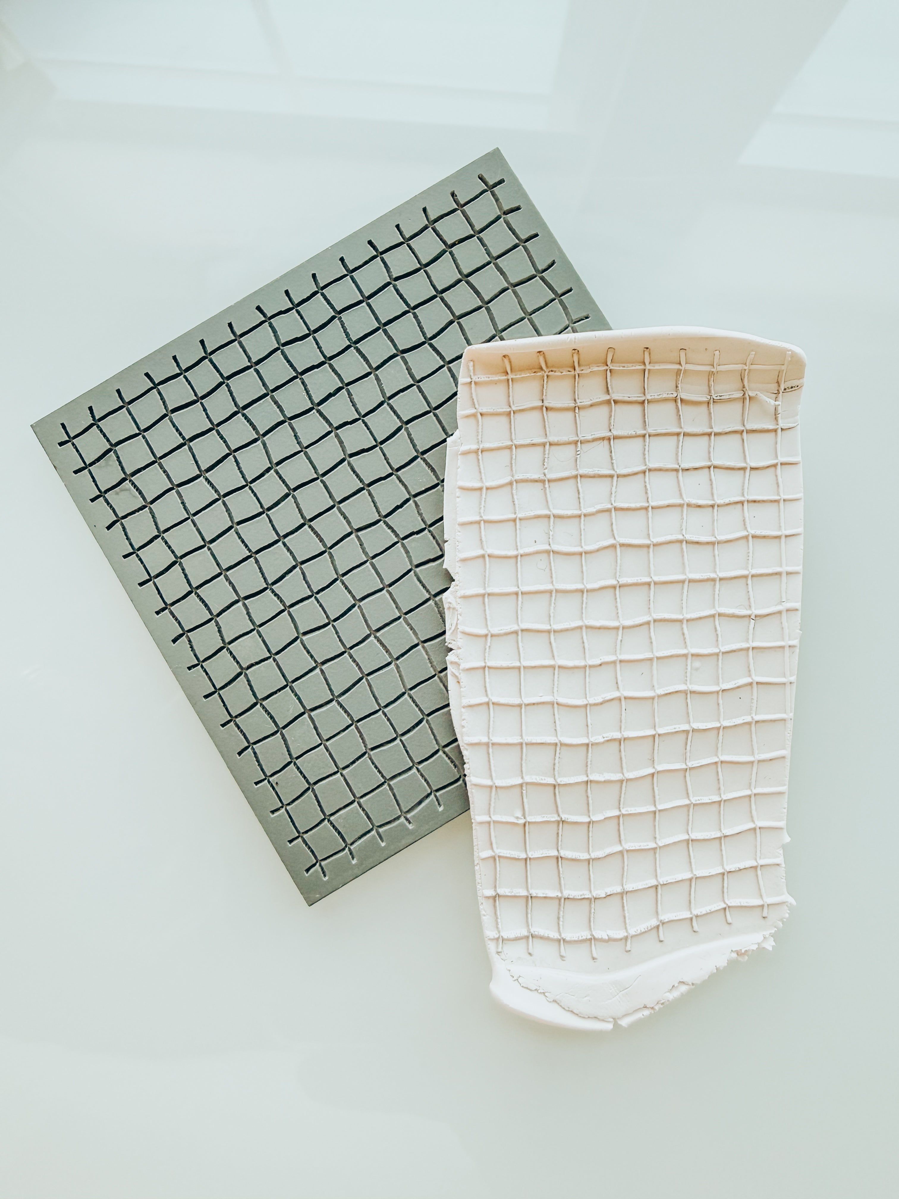 Wavy Checkered Texture Mat