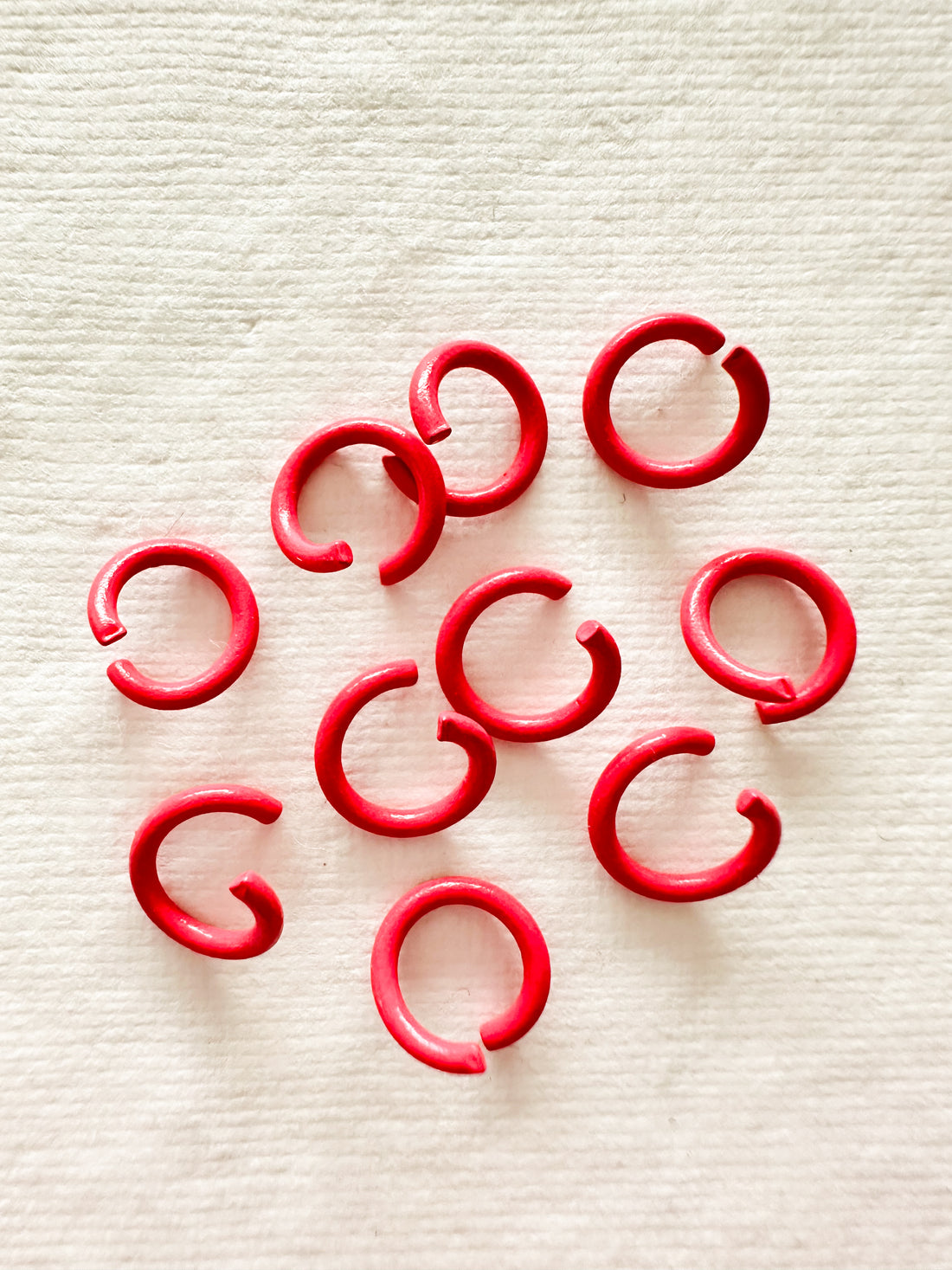 Pack of 50 - 8mm Magenta Jump Rings