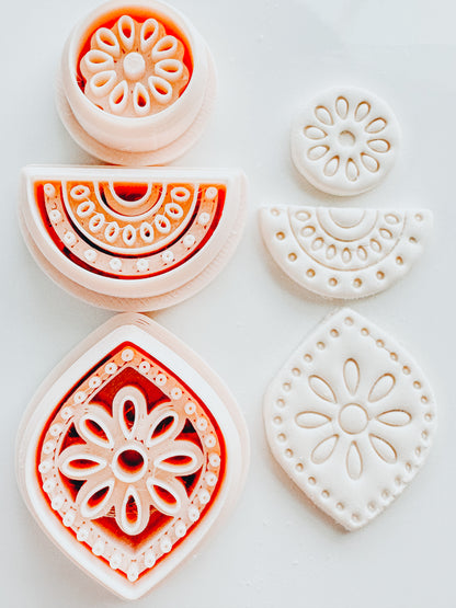 Amelia Moroccan Clay Cutter