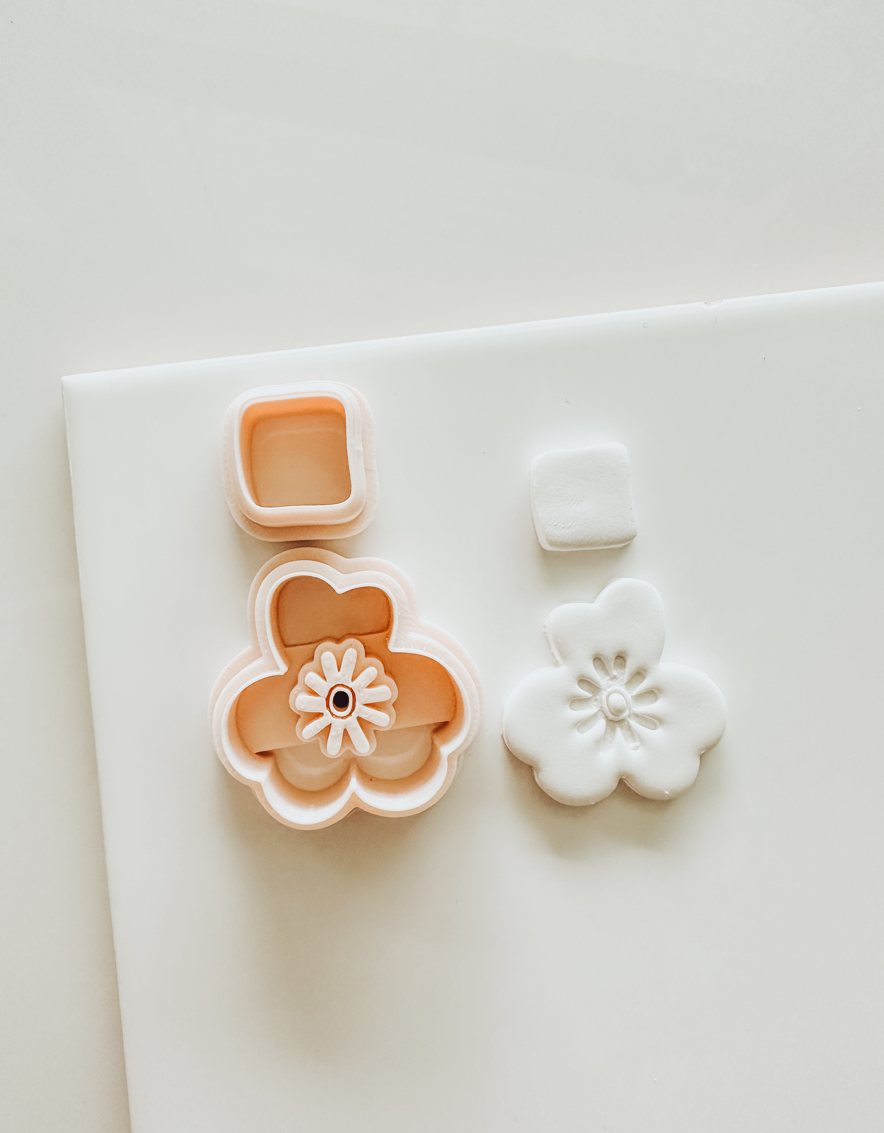 Ocean Embossed Flower Clay Cutter Set