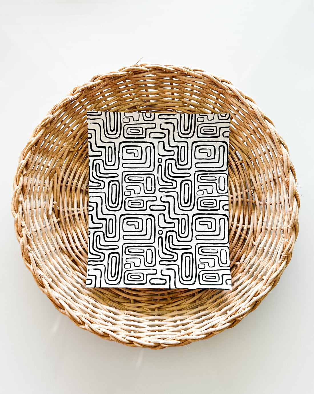 293 Black & White Squiggle Lines Transfer Paper