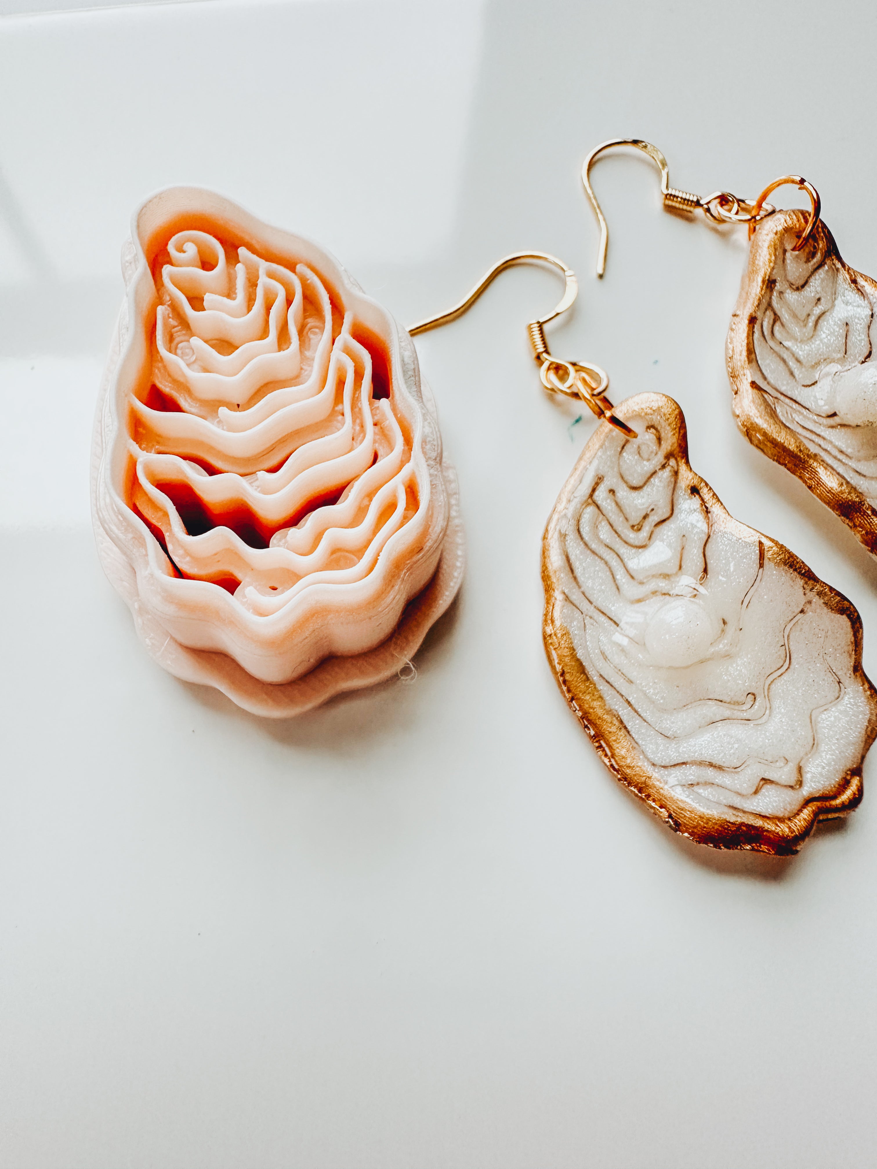 Oyster Shell Embossed Clay Cutter