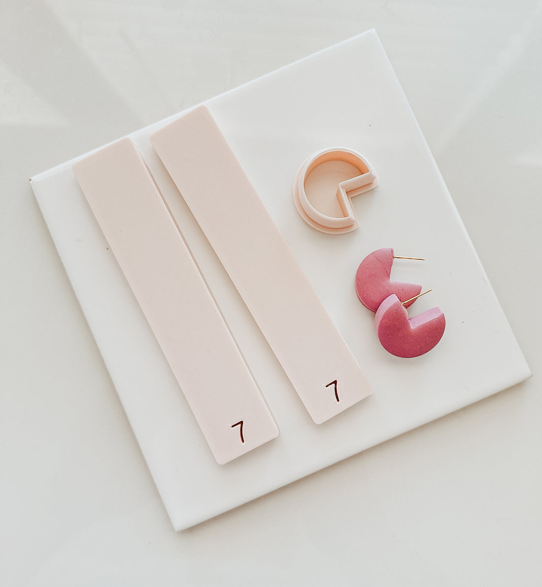 Circle Huggies Pack Clay Cutter & 7mm Guides