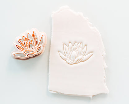 Water Lilly July Birth Flower Clay Cutter