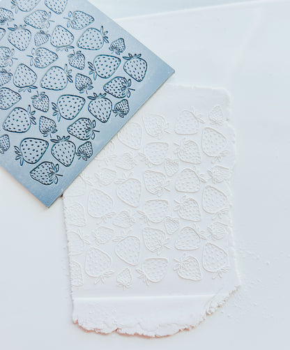 Strawberry Outline Clay Texture Mat