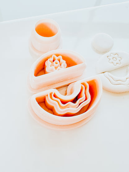 Abrielle Flower Clay Cutter