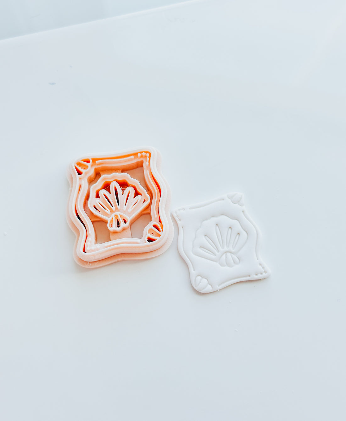 Bianca Shell Embossed Clay Cutter