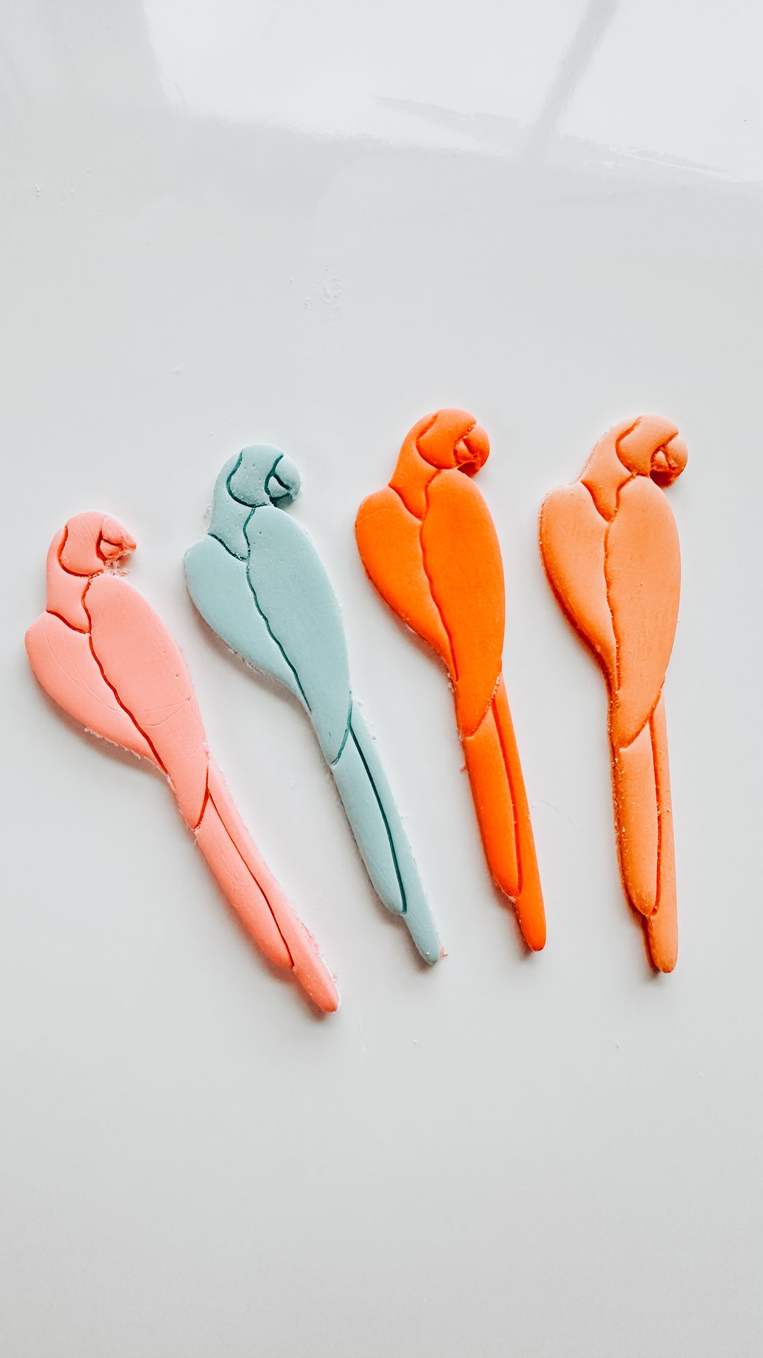 Macaw Clay Cutter