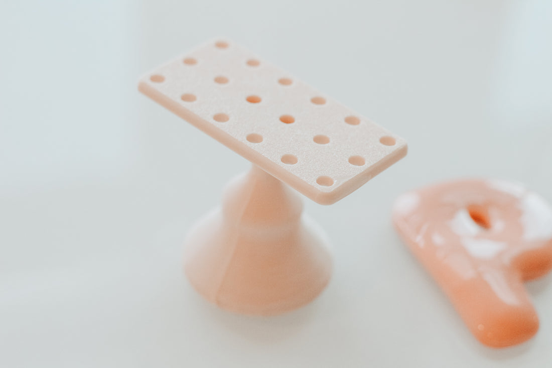 Resin Letter Stand for Makers - Holds your clay letter perfectly while applying resin or varnish!
