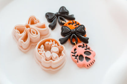 Sadie Skull &amp; Bow 2 Piece Clay Earring Cutter