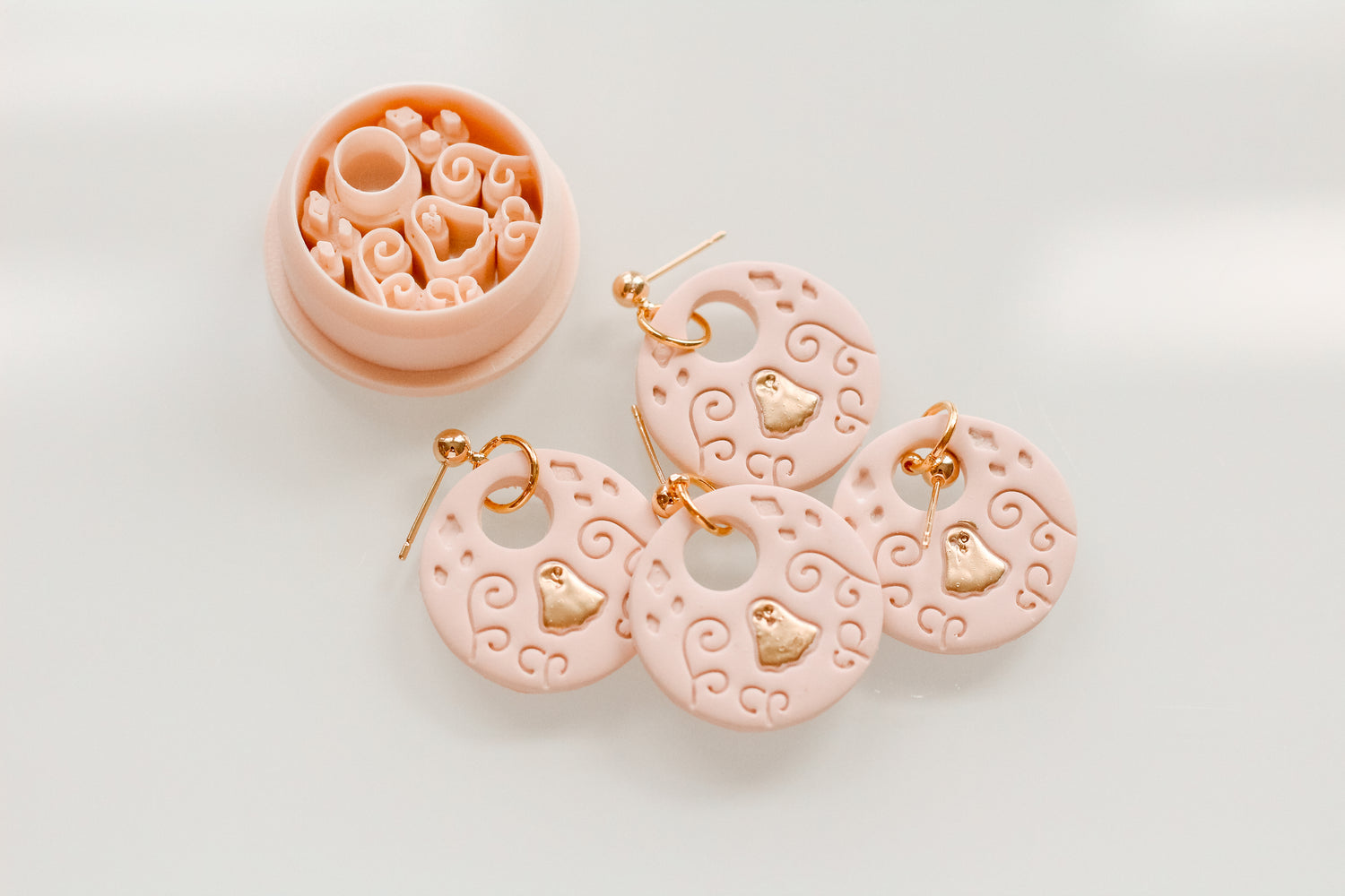 FREE With Purchase Of $10 OR MORE - MUST ADD TO CART TO RECEIVE Goldie Ghost Cutout 1.0 Inch