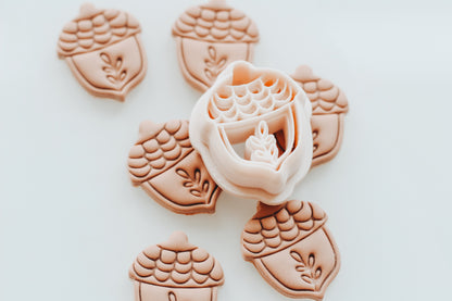 Addy Acorn &amp; Bow Autumn Set Clay Cutter