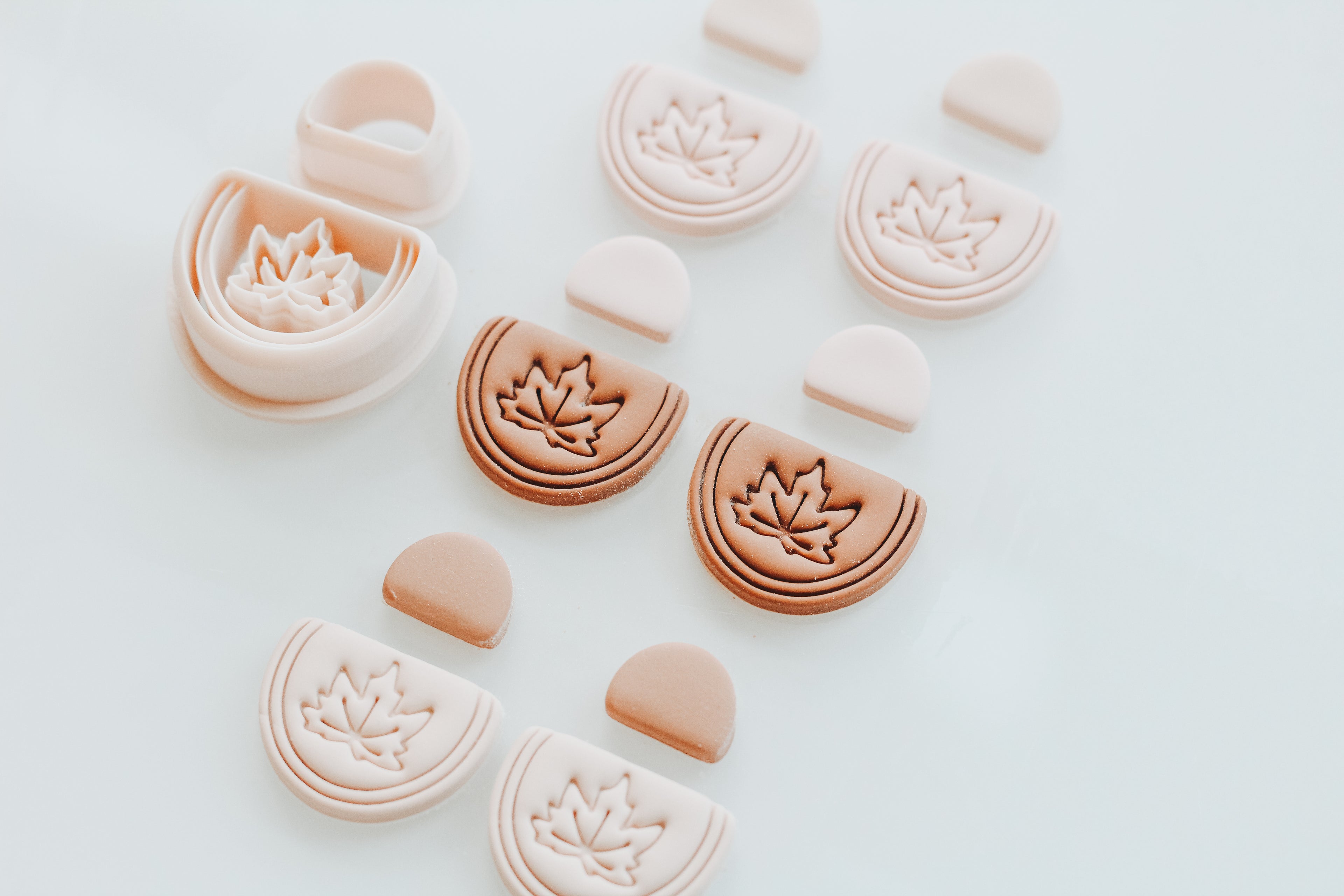Arched Maple Leaf Clay Cutter Set