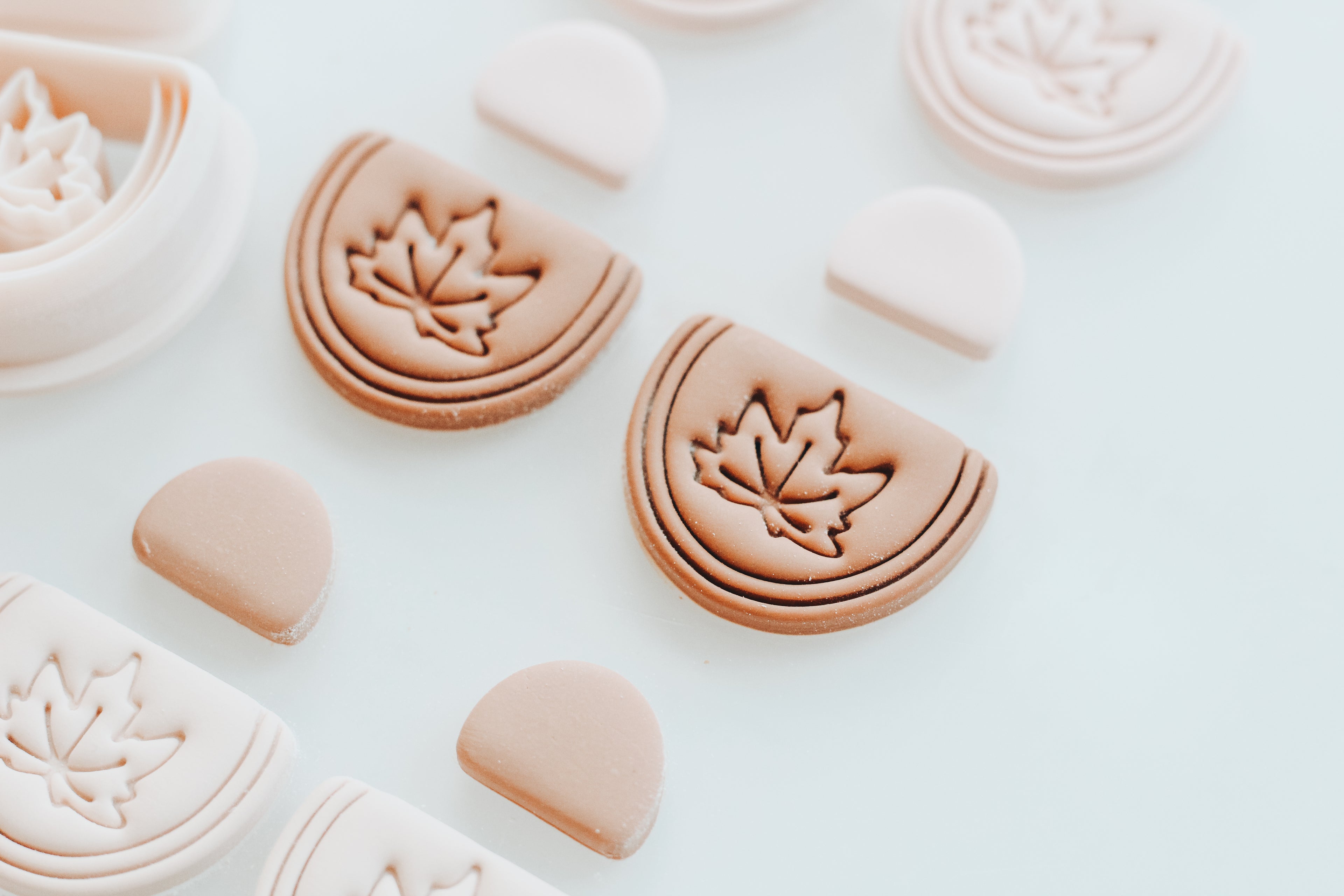 Arched Maple Leaf Clay Cutter Set