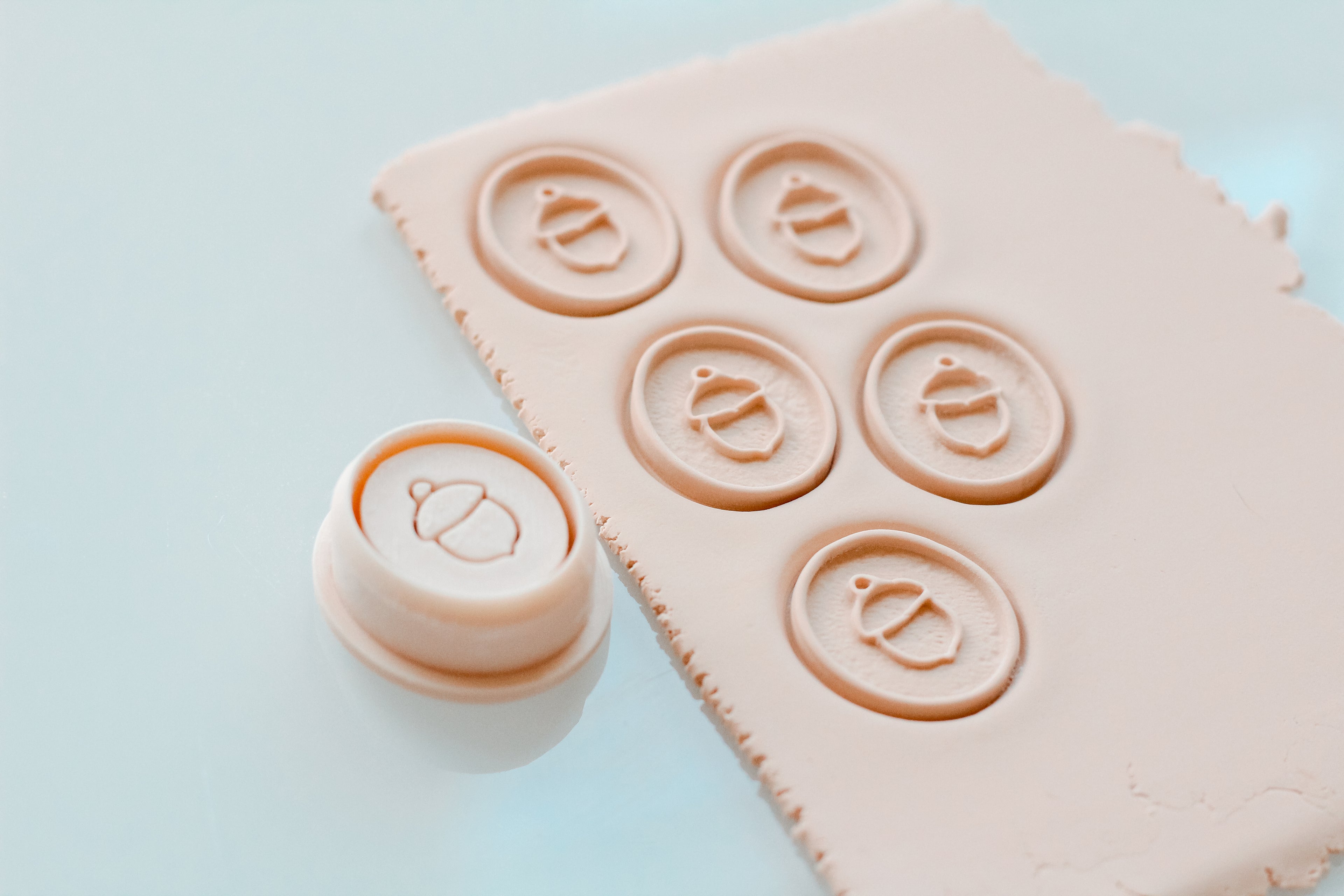 Full Press Acorn Clay Cutter