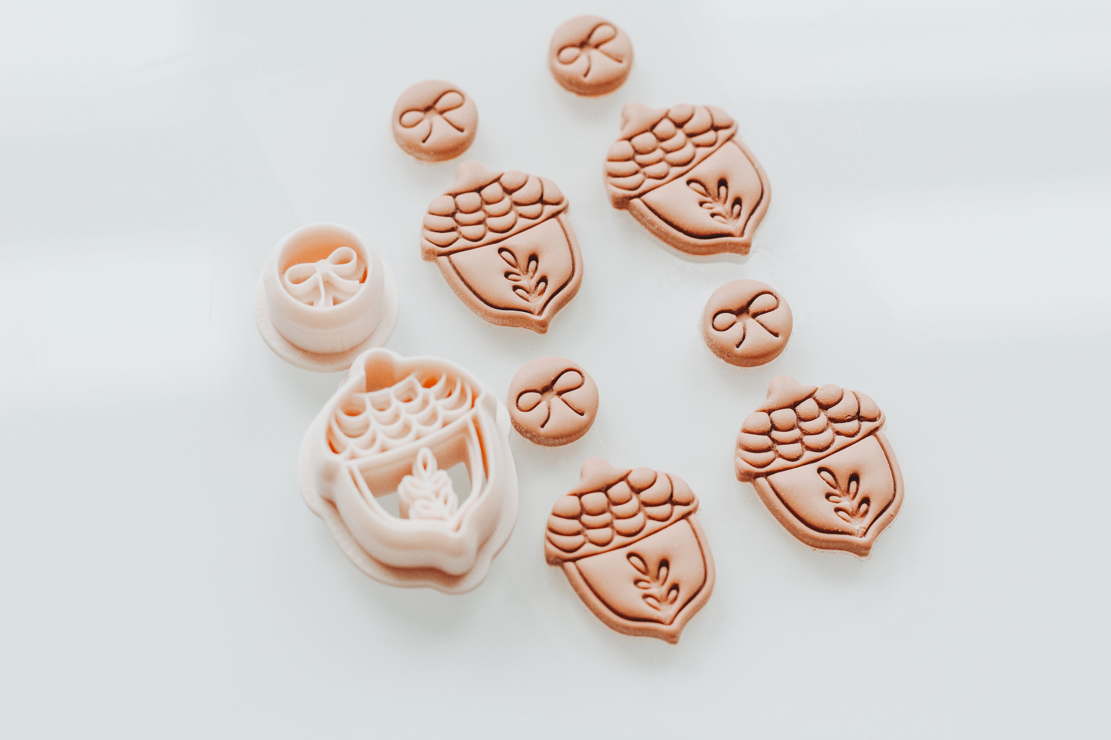 Addy Acorn &amp; Bow Autumn Set Clay Cutter