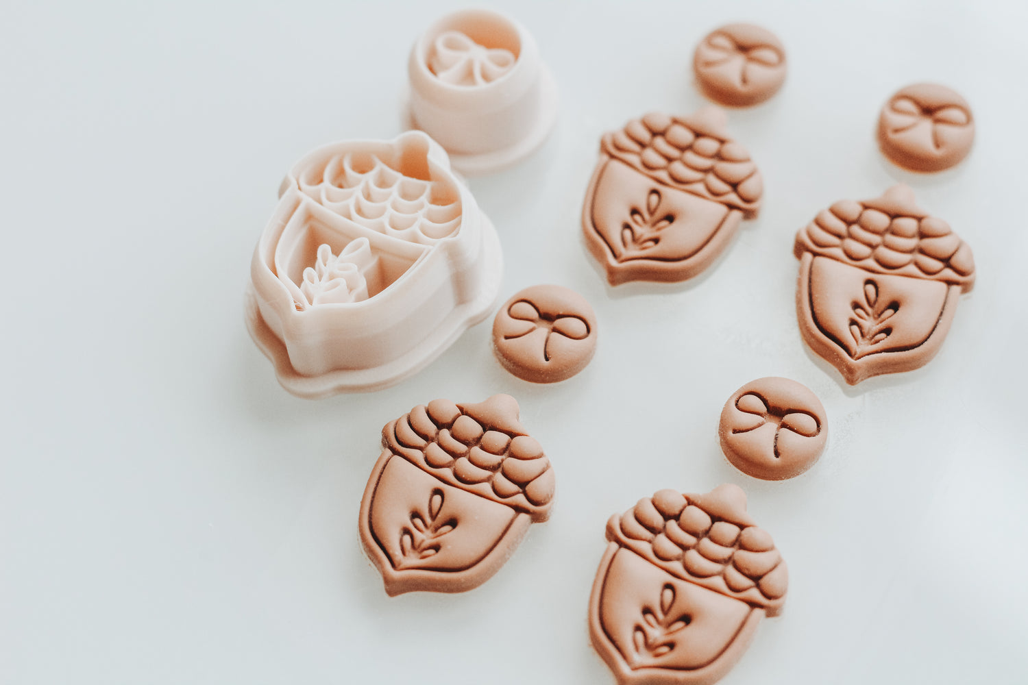 Addy Acorn &amp; Bow Autumn Set Clay Cutter