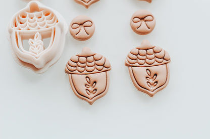 Addy Acorn &amp; Bow Autumn Set Clay Cutter