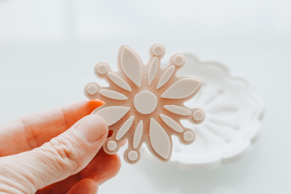 Folk Art Daisy Dot Stamp For Clay