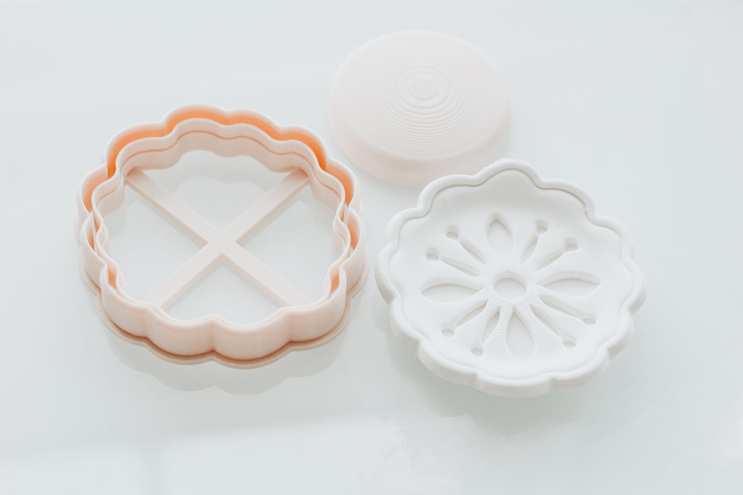 Wavy Embossec Trinket Dish &amp; Shaper Tool (stamp sold separately)