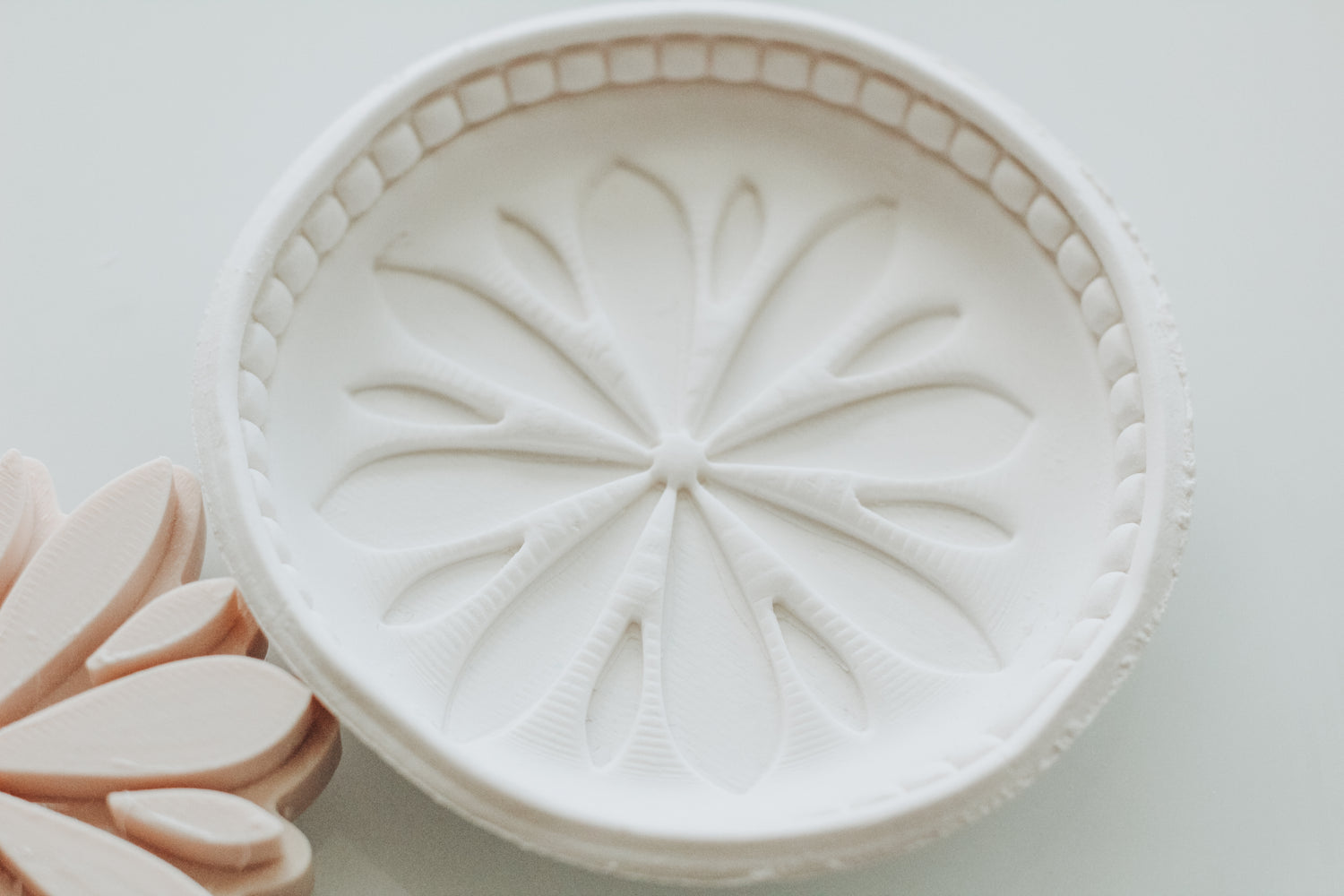 Simple Daisy Folk Art Flower Stamp For Clay