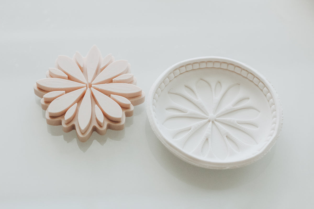 Simple Daisy Folk Art Flower Stamp For Clay